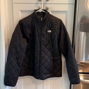 Women’s. Size large. Black North Face coat.